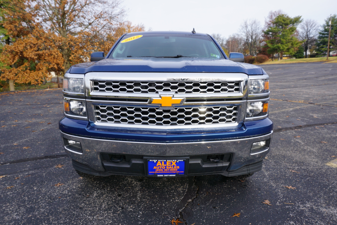 2015 Chevrolet Silverado 1500 LT photo 2