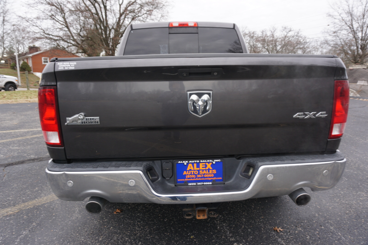 Dodge 1500 SLT Crew Cab SWB 4WD 2016