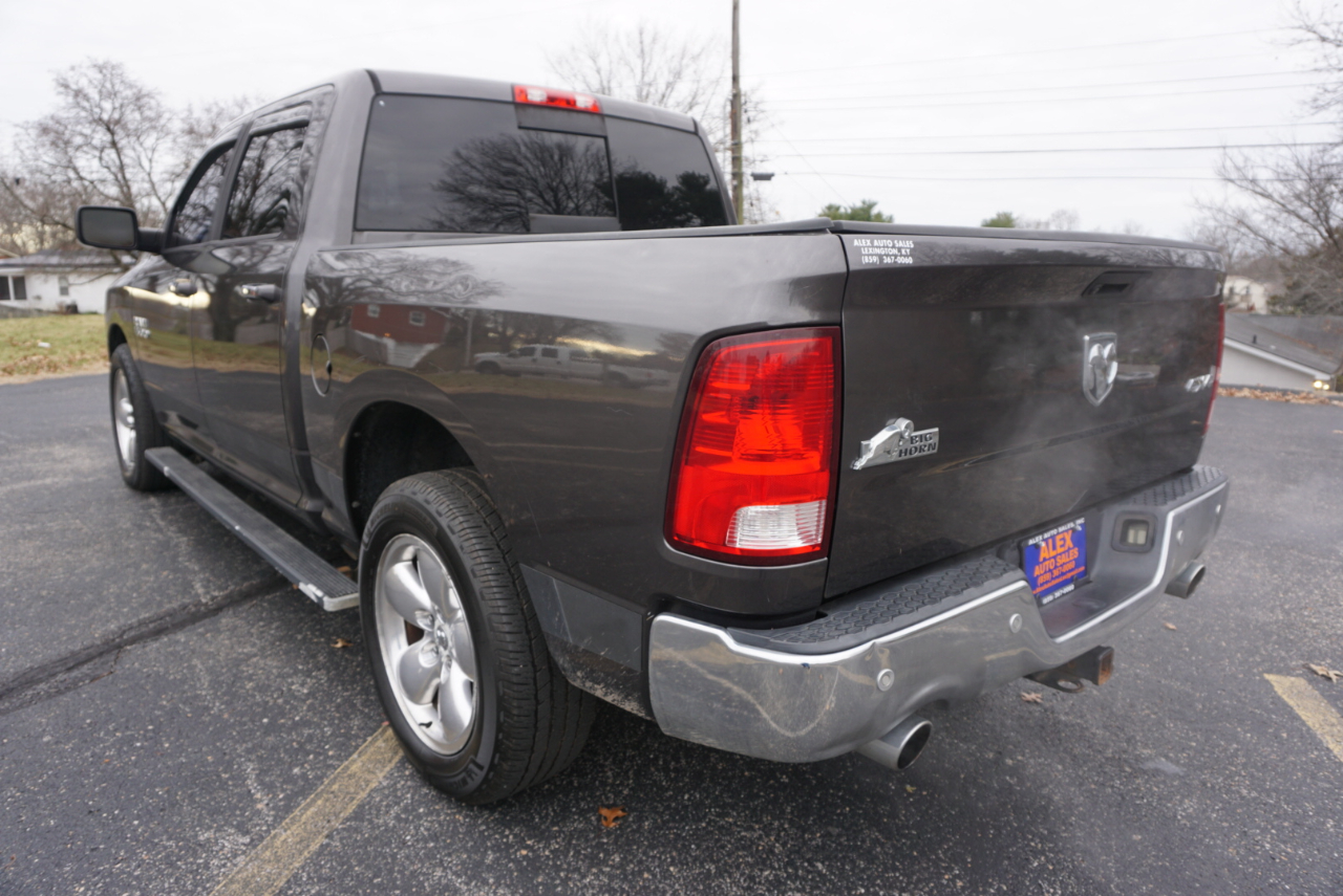 Dodge 1500 SLT Crew Cab SWB 4WD 2016