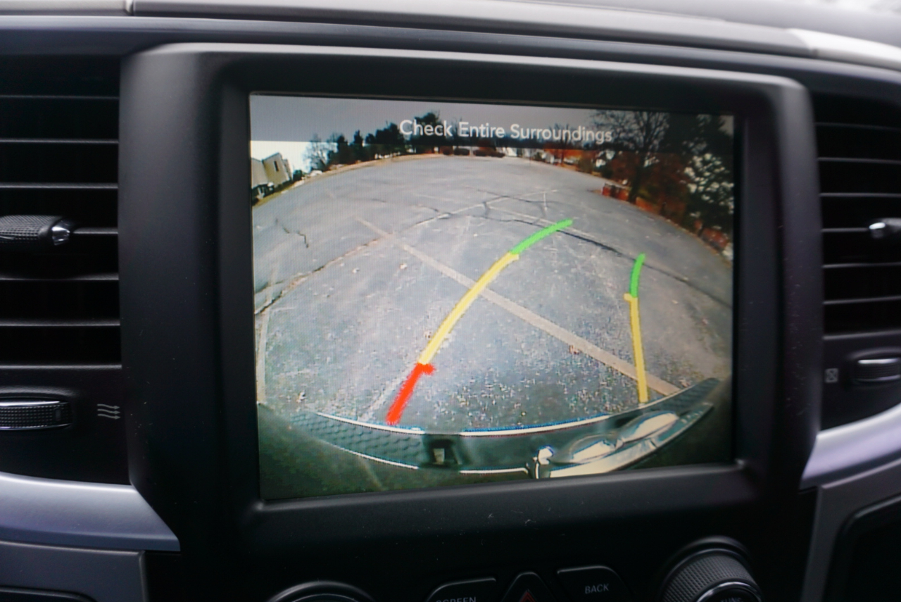 Dodge 1500 SLT Crew Cab SWB 4WD 2016