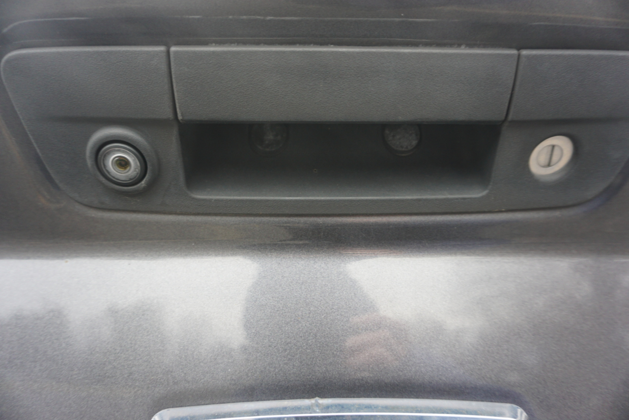 Dodge 1500 SLT Crew Cab SWB 4WD 2016