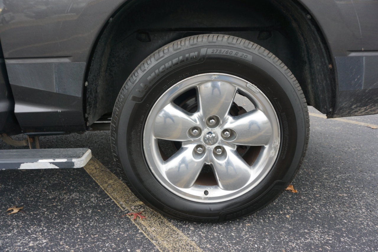 Dodge 1500 SLT Crew Cab SWB 4WD 2016