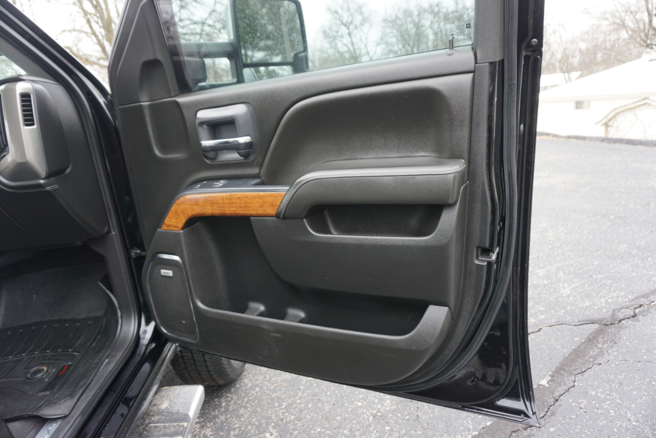 Chevrolet Silverado 3500HD High Country Crew Cab Long Box 4WD 2019