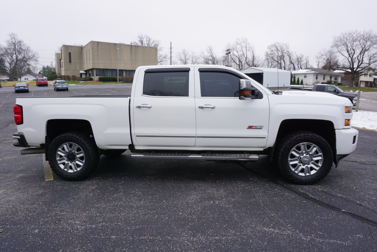 Chevrolet Silverado 2500HD LTZ Crew Cab Long Box 4WD 2018