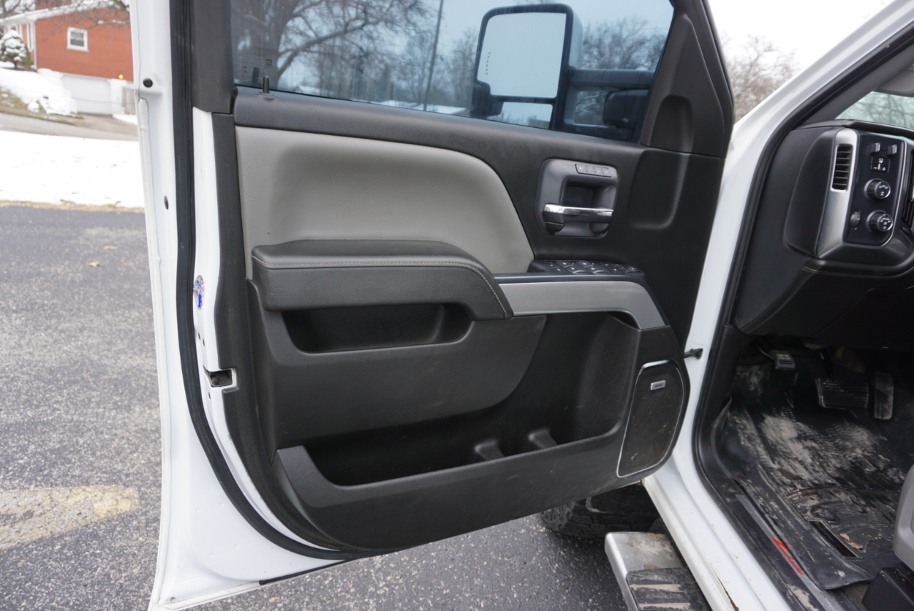 Chevrolet Silverado 2500HD LTZ Crew Cab Long Box 4WD 2018