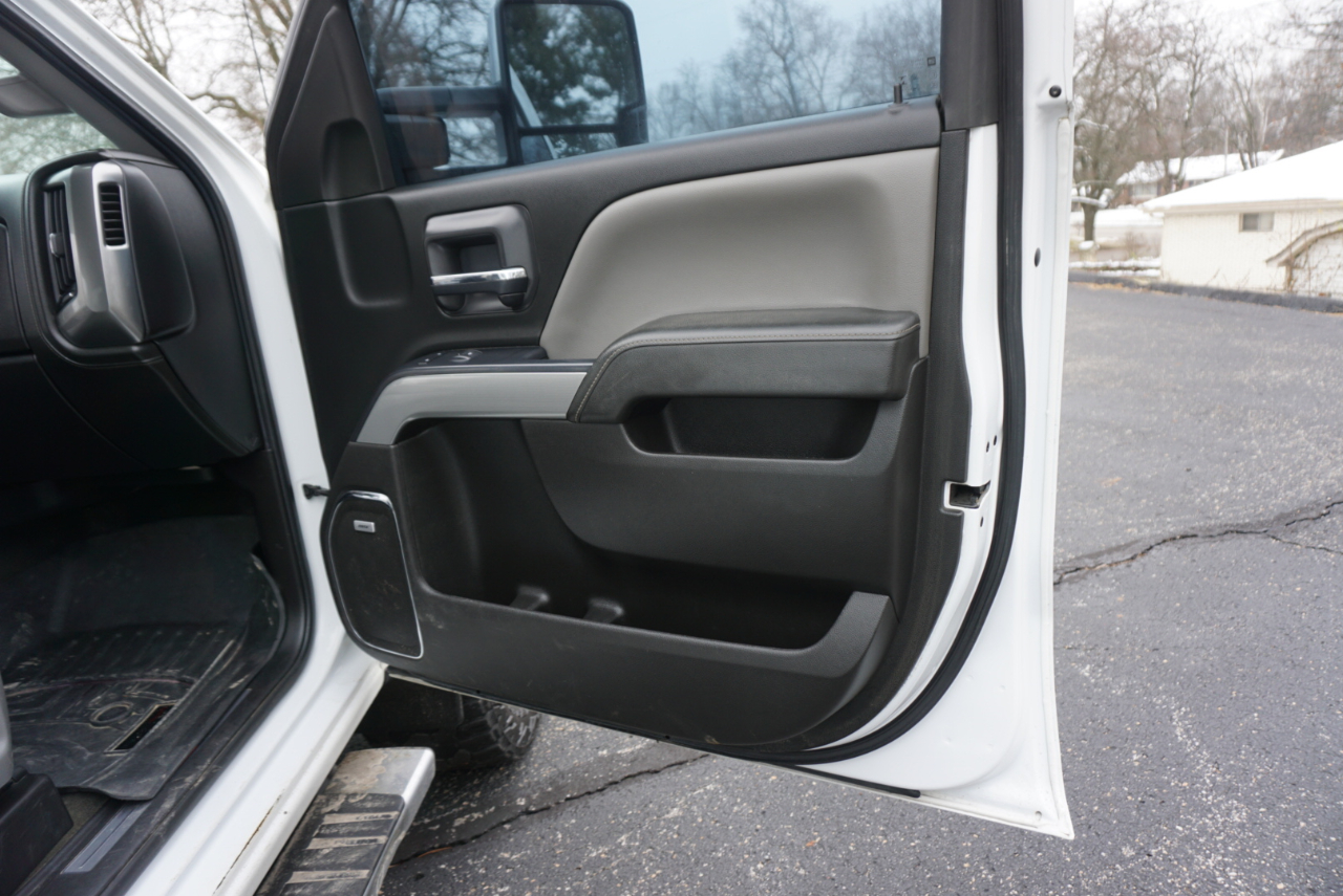 Chevrolet Silverado 2500HD LTZ Crew Cab Long Box 4WD 2018