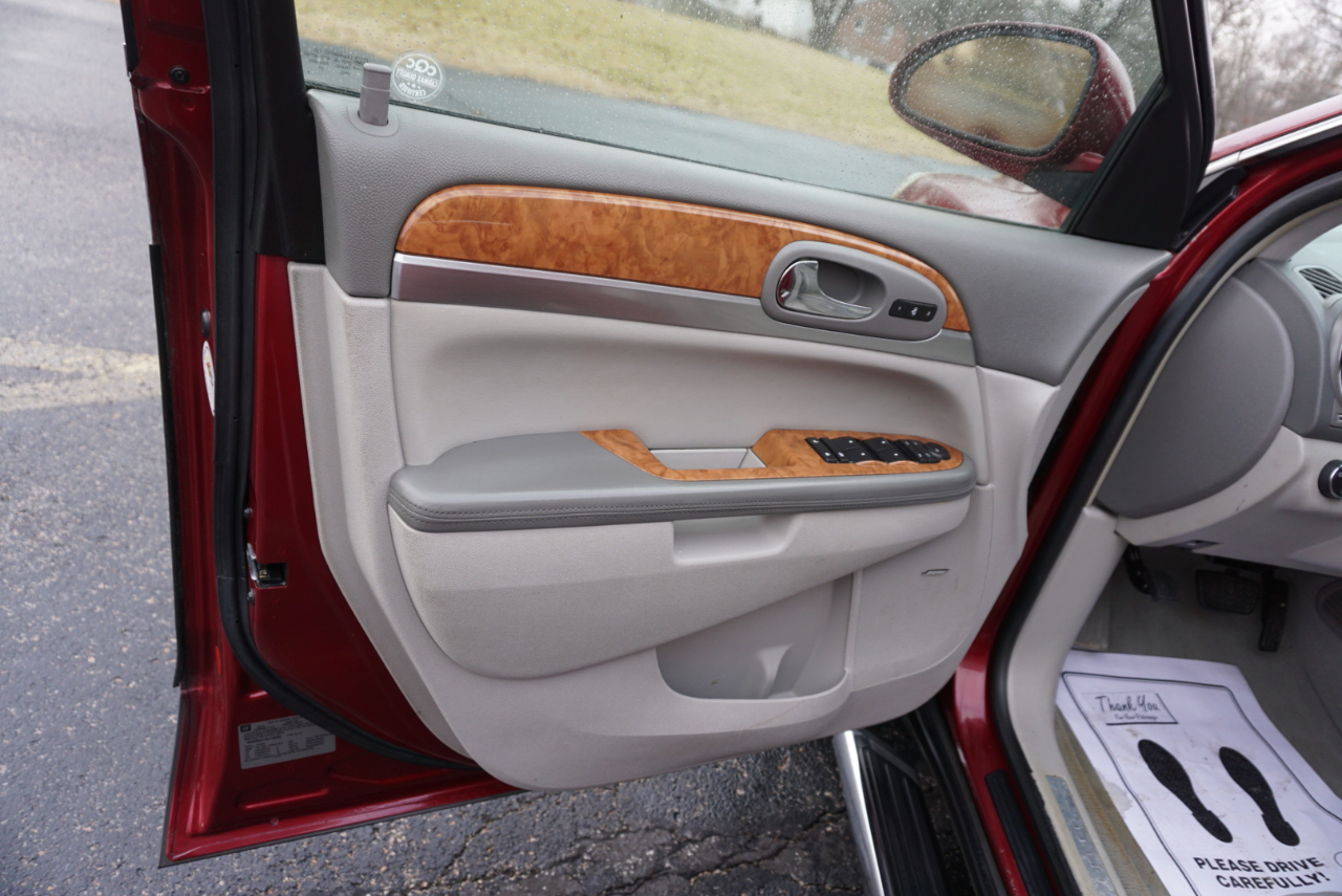 Buick Enclave CXL FWD 2008