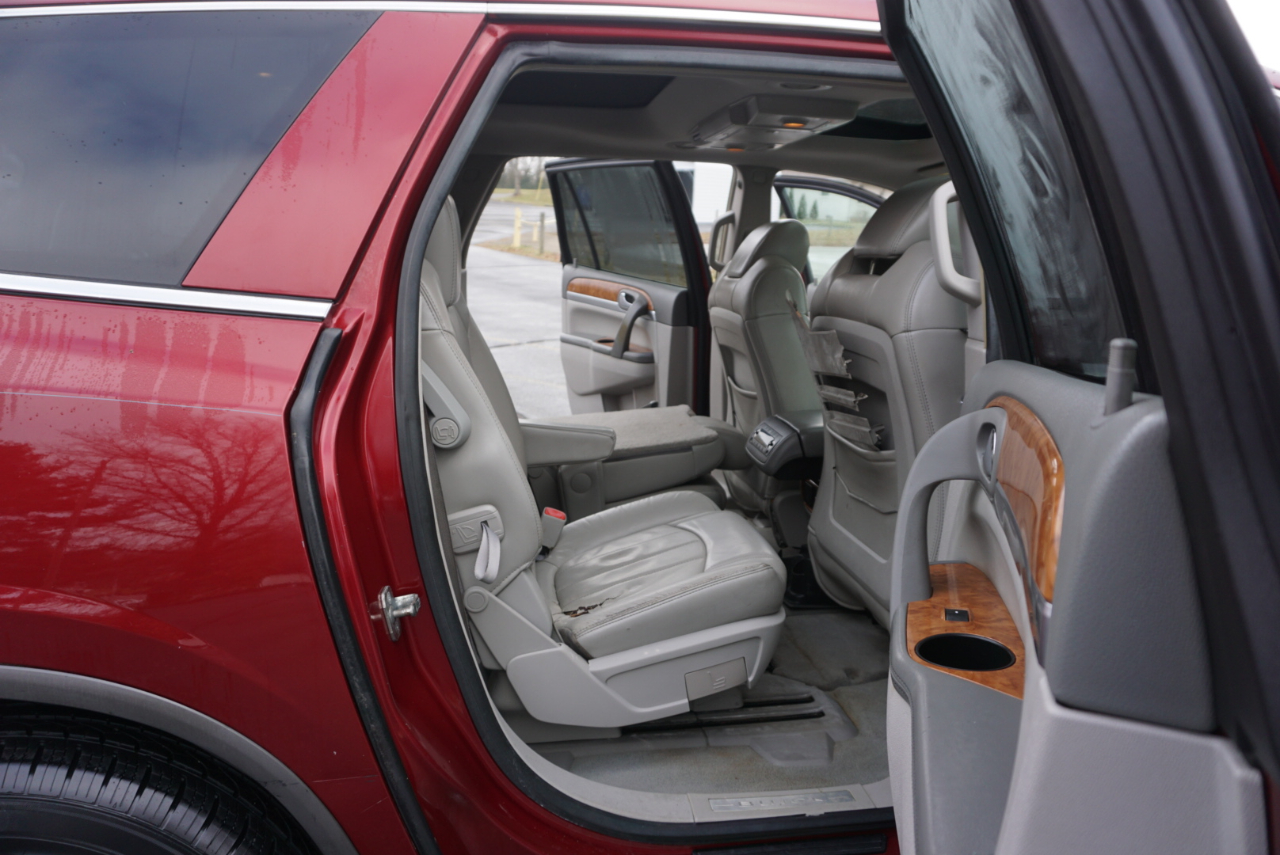 Buick Enclave CXL FWD 2008