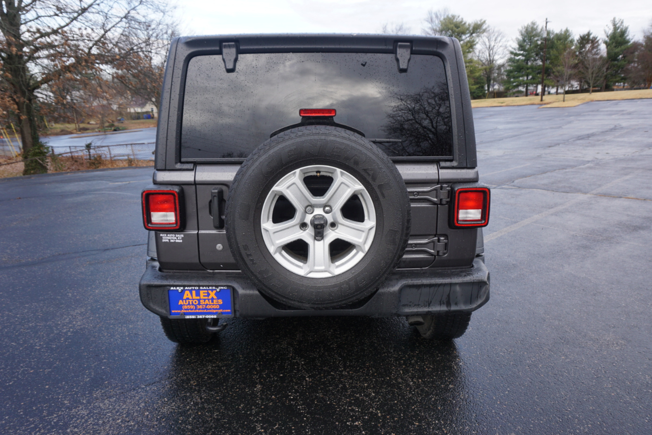 Jeep Wrangler Unlimited Sport 2018