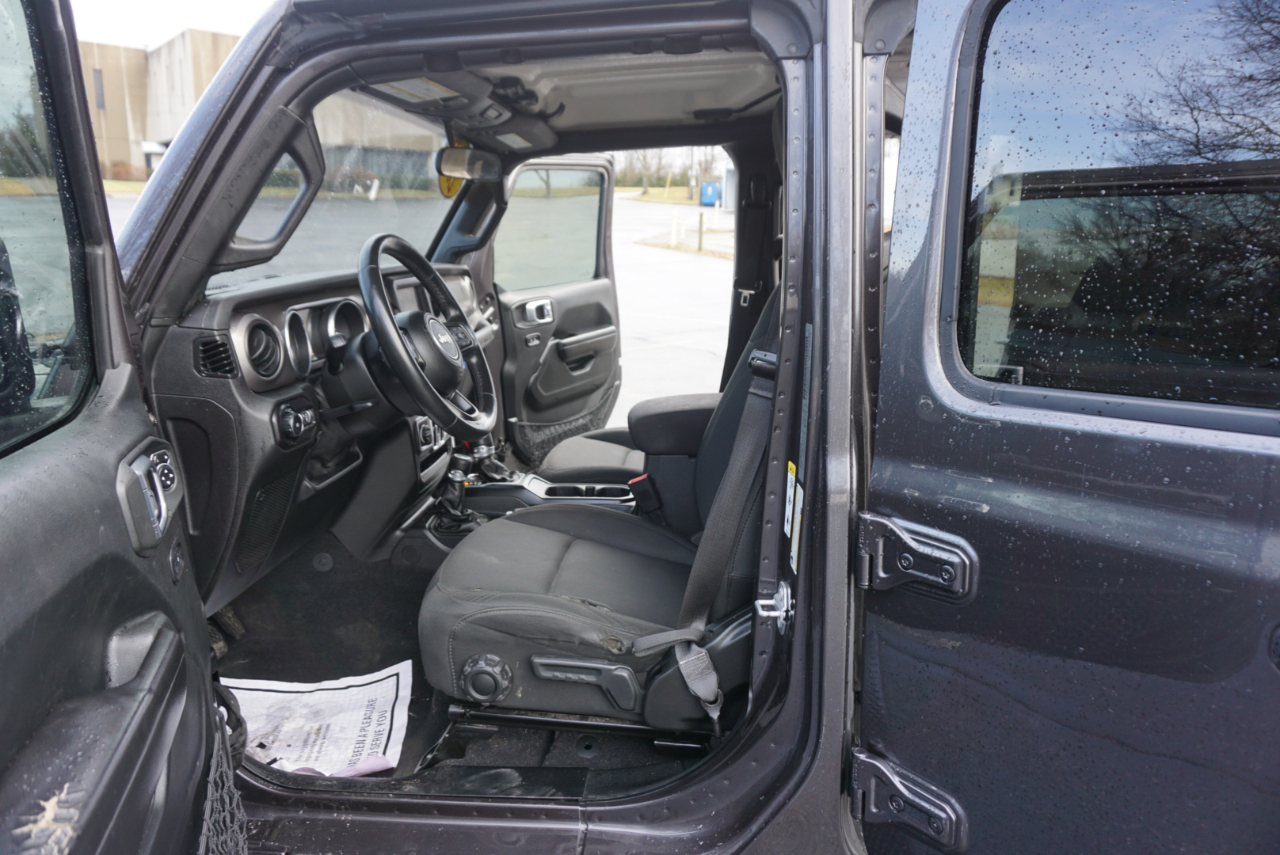 Jeep Wrangler Unlimited Sport 2018