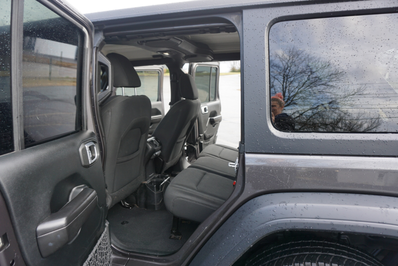 Jeep Wrangler Unlimited Sport 2018