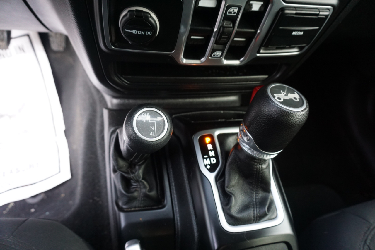 Jeep Wrangler Unlimited Sport 2018