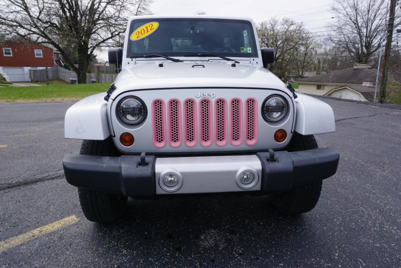 Jeep Wrangler Unlimited Sahara 4WD 2012
