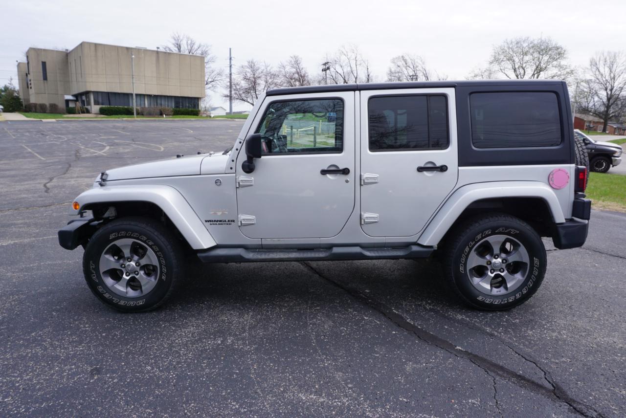 Jeep Wrangler Unlimited Sahara 4WD 2012