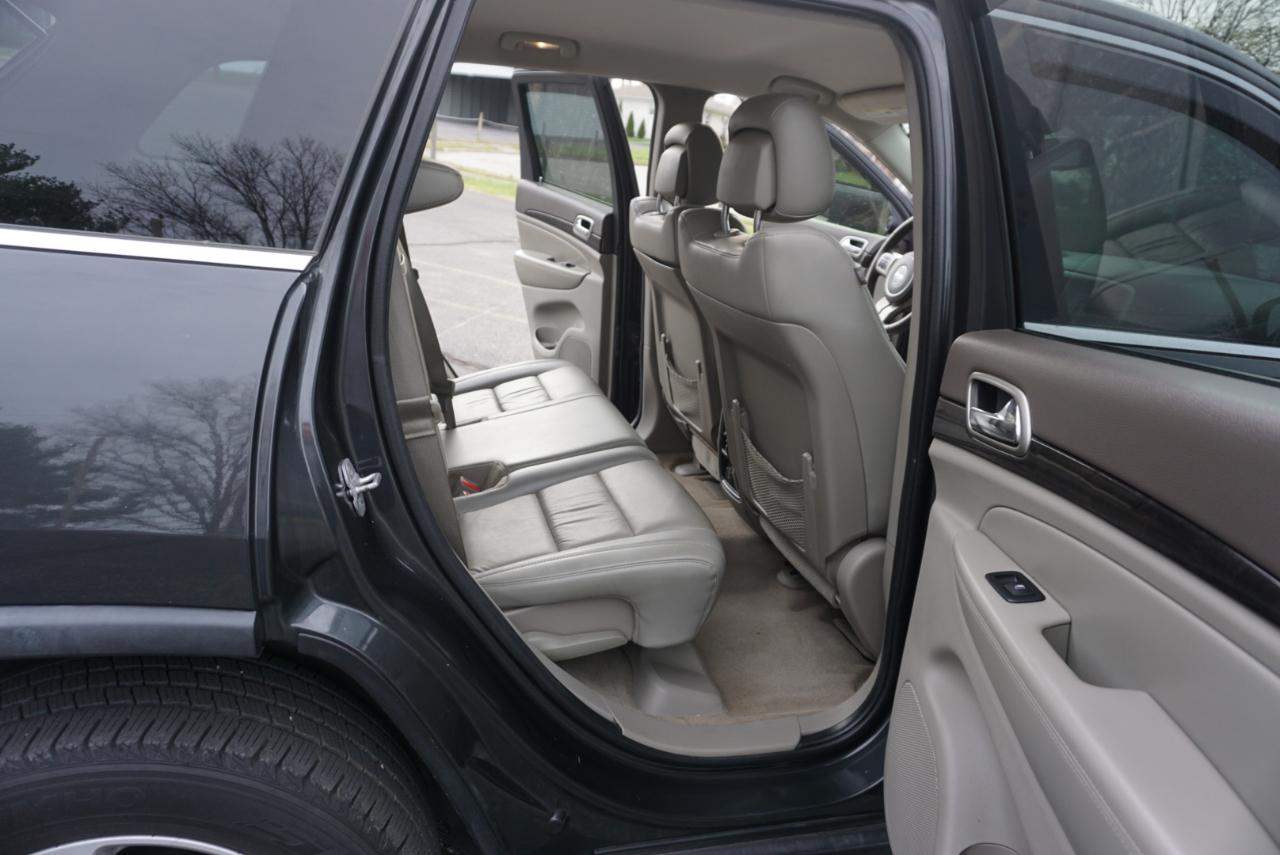 Jeep Grand Cherokee Laredo 4WD 2011