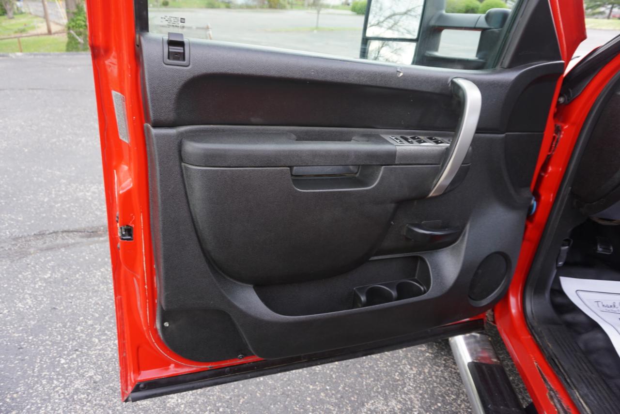 Chevrolet Silverado 3500HD LT Crew Cab 4WD 2014