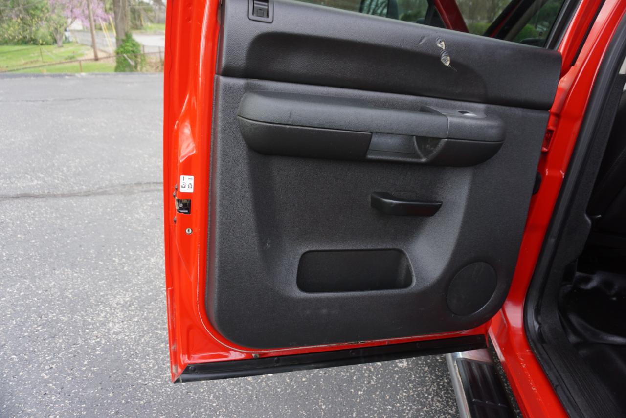 Chevrolet Silverado 3500HD LT Crew Cab 4WD 2014