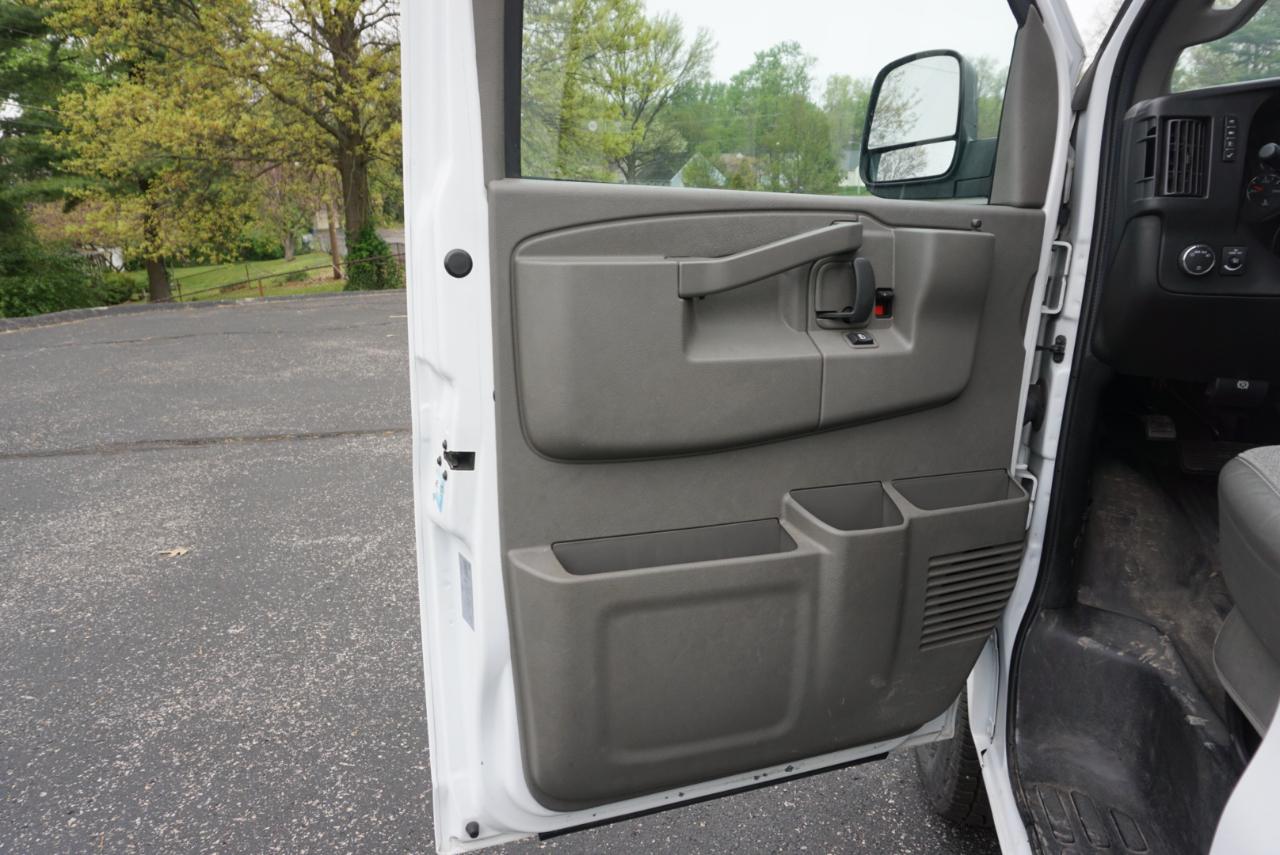 GMC Savana G2500 Extended Cargo 2023