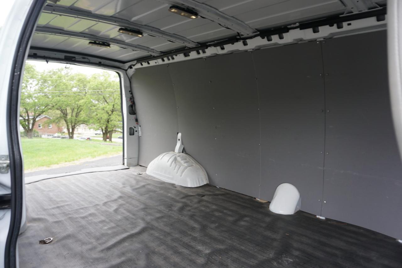 GMC Savana G2500 Extended Cargo 2023