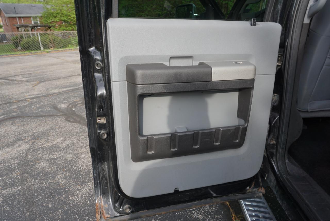 Ford F-250 SD XLT Crew Cab 4WD 2013