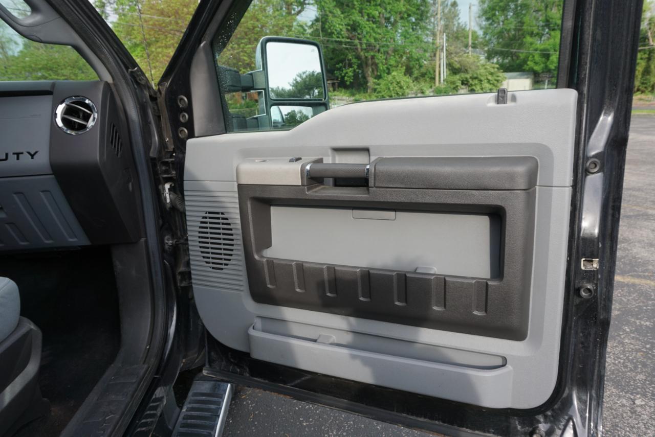 Ford F-250 SD XLT Crew Cab 4WD 2013