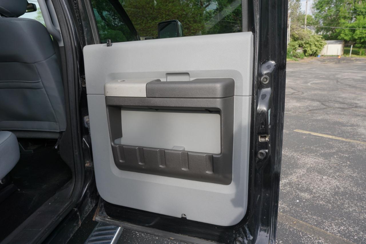 Ford F-250 SD XLT Crew Cab 4WD 2013