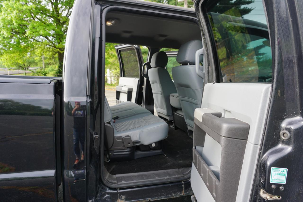 Ford F-250 SD XLT Crew Cab 4WD 2013