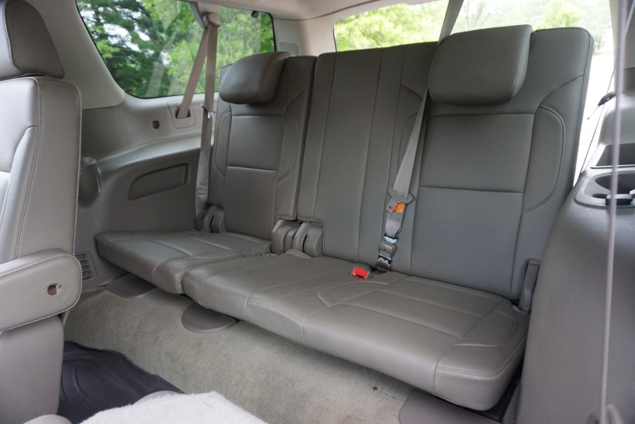 Chevrolet Suburban LT 4WD 2016