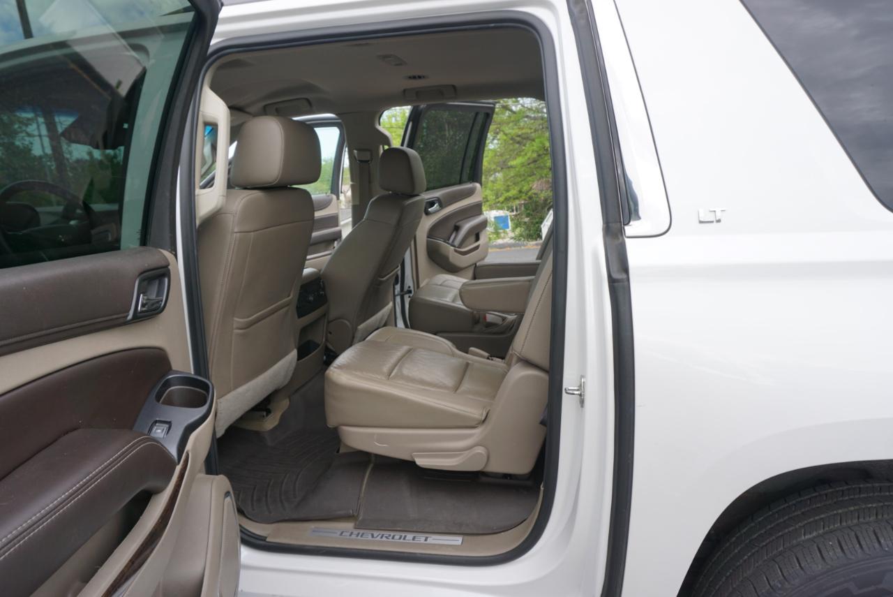 Chevrolet Suburban LT 4WD 2016