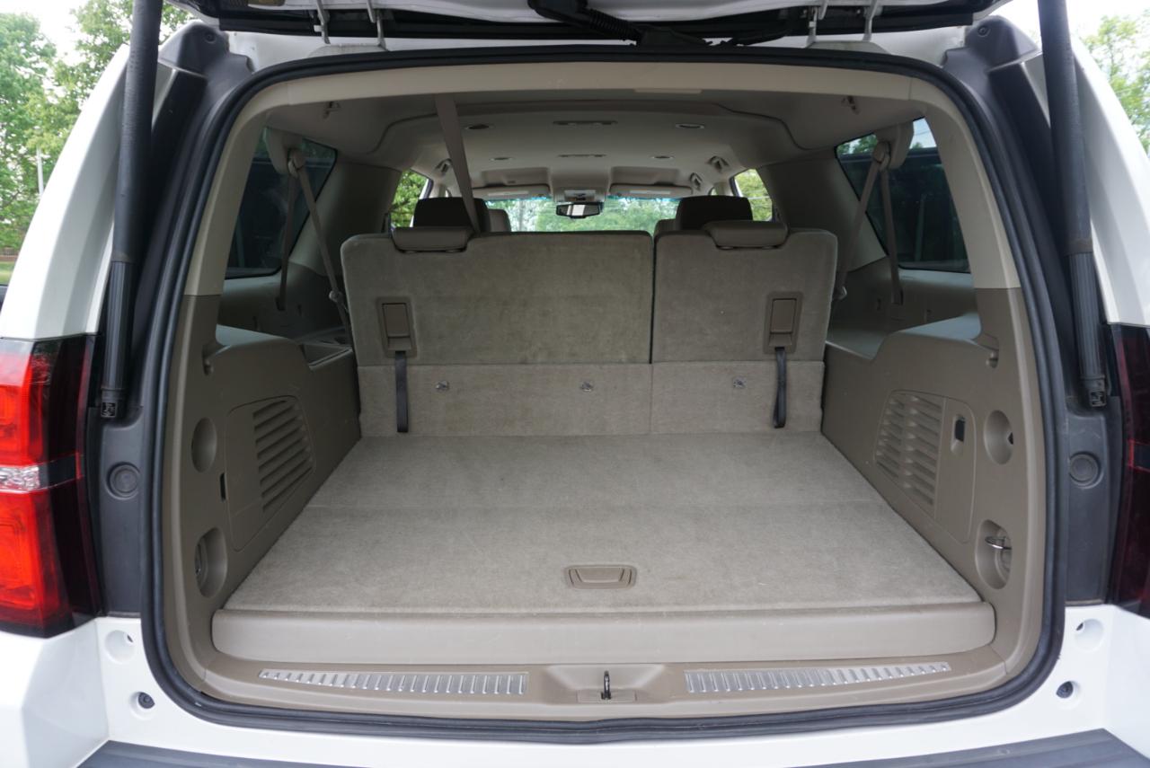Chevrolet Suburban LT 4WD 2016