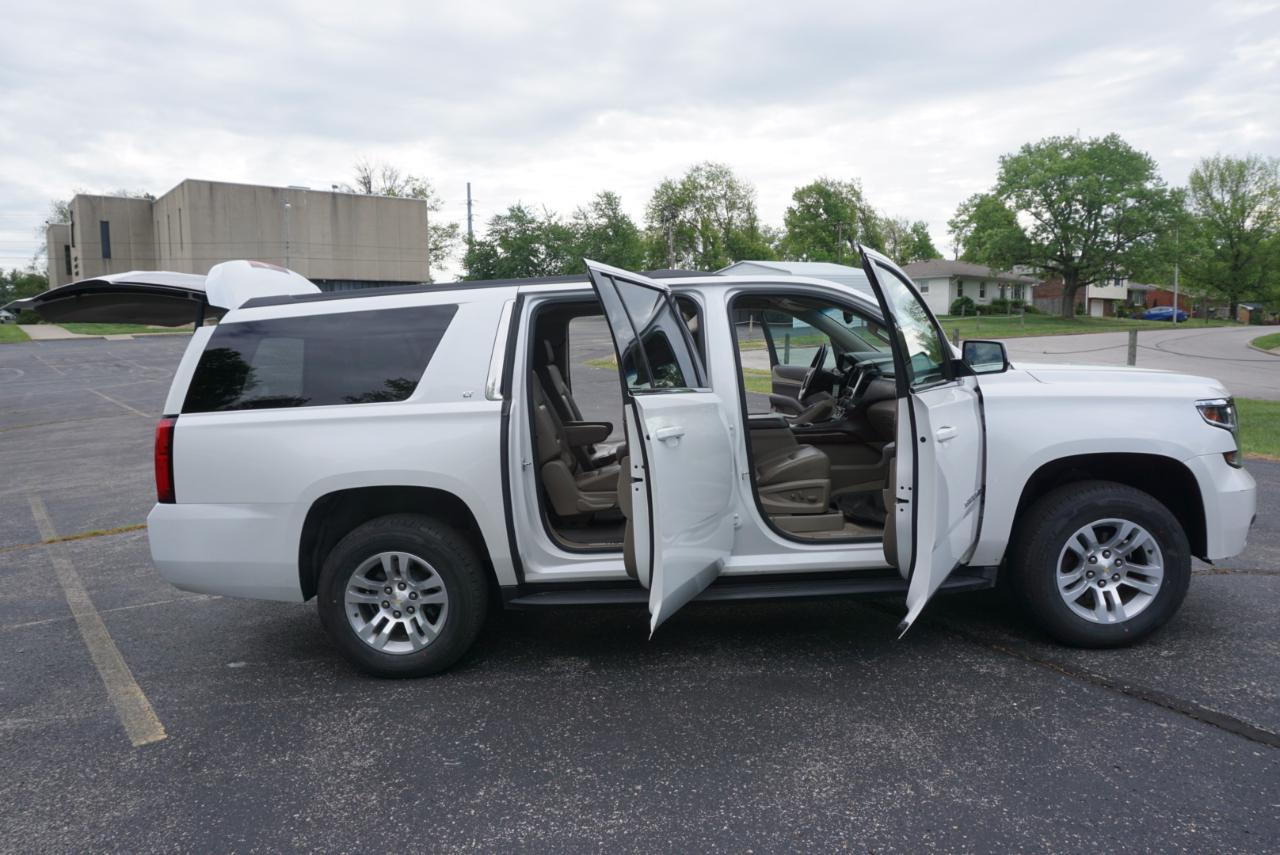 Chevrolet Suburban LT 4WD 2016