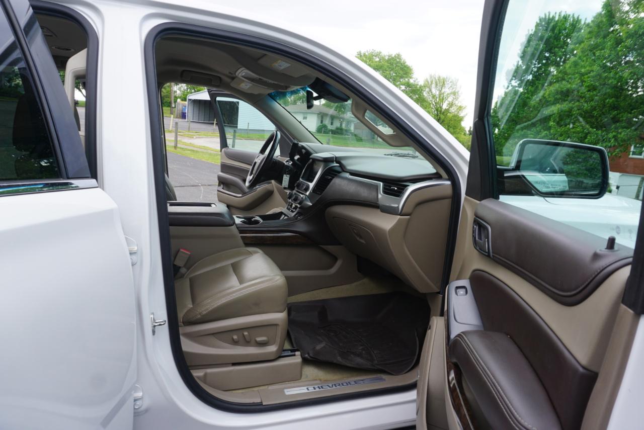 Chevrolet Suburban LT 4WD 2016