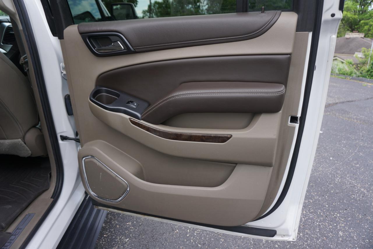 Chevrolet Suburban LT 4WD 2016