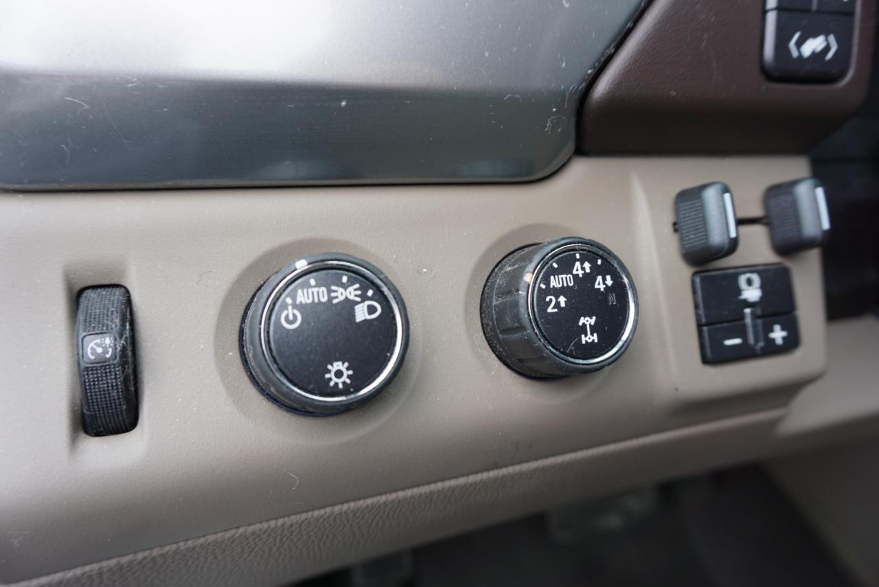 Chevrolet Suburban LT 4WD 2016