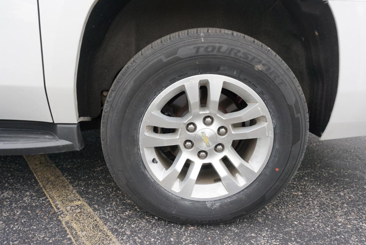 Chevrolet Suburban LT 4WD 2016