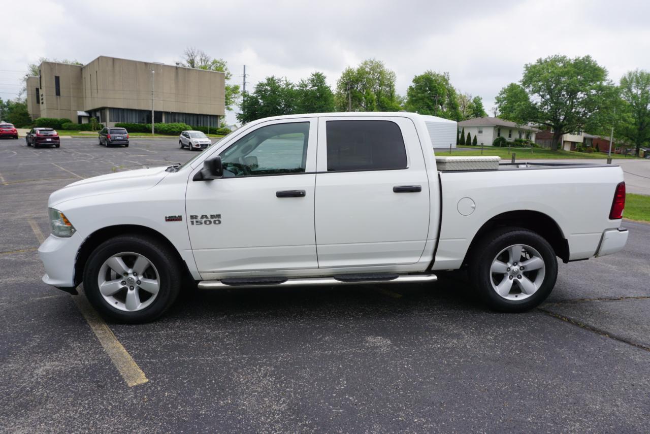 Dodge 1500 Tradesman Crew Cab SWB 4WD 2014
