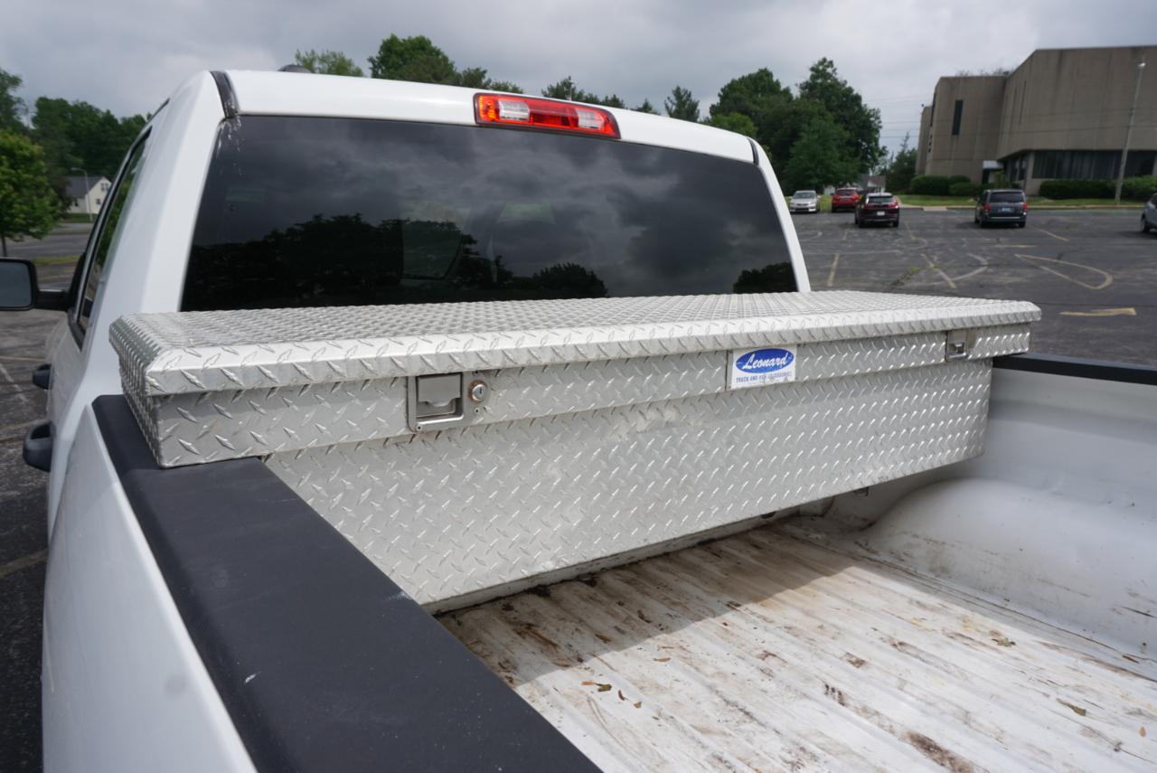 Dodge 1500 Tradesman Crew Cab SWB 4WD 2014