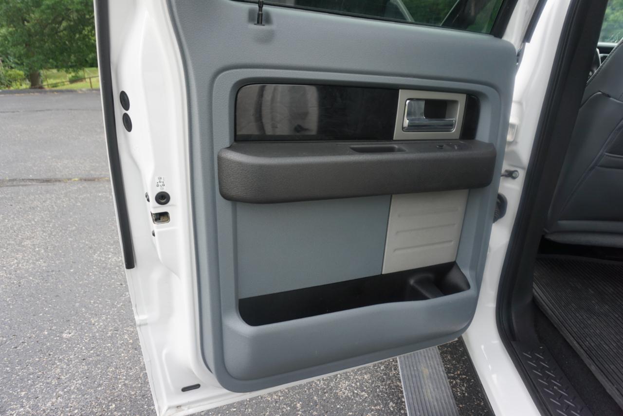Ford F-150 Platinum SuperCrew 5.5-ft. Bed 4WD 2012