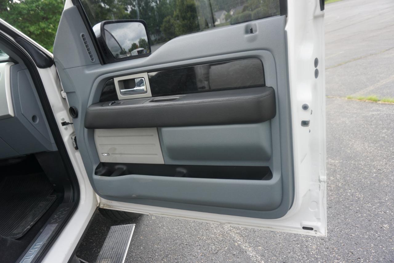 Ford F-150 Platinum SuperCrew 5.5-ft. Bed 4WD 2012
