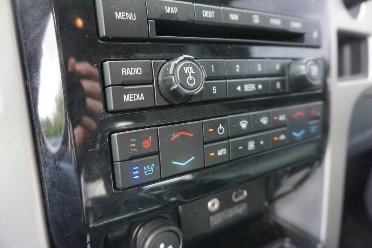 Ford F-150 Platinum SuperCrew 5.5-ft. Bed 4WD 2012