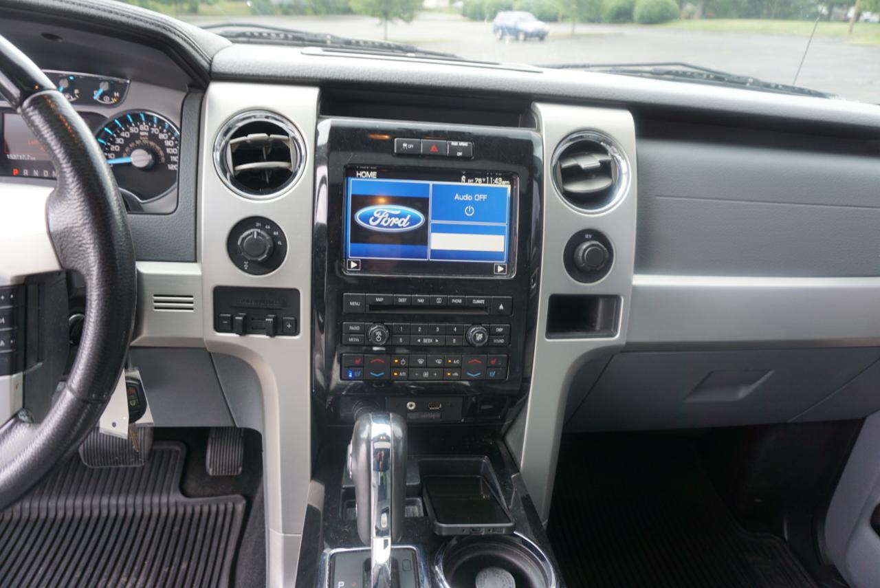 Ford F-150 Platinum SuperCrew 5.5-ft. Bed 4WD 2012