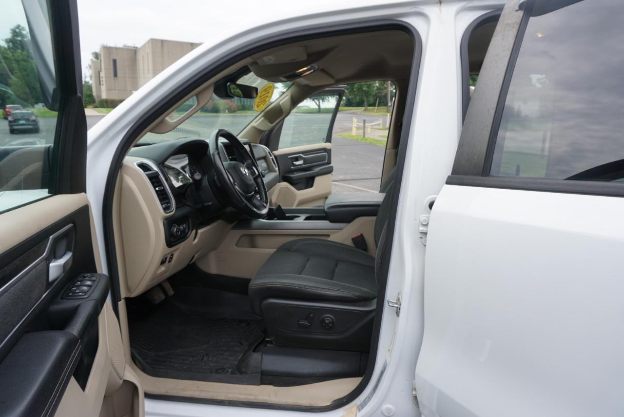Dodge 1500 Big Horn Crew Cab SWB 4WD 2019