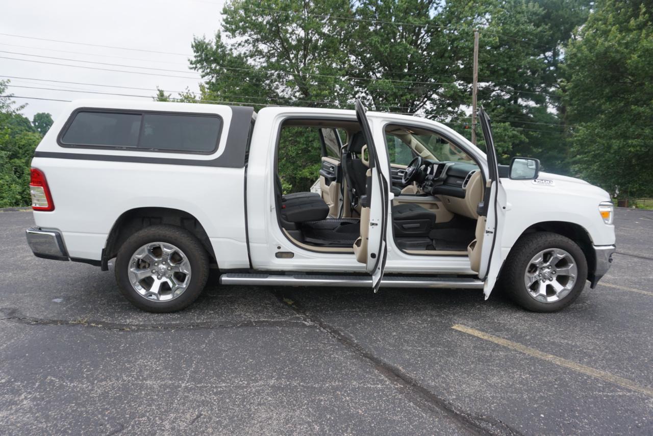 Dodge 1500 Big Horn Crew Cab SWB 4WD 2019
