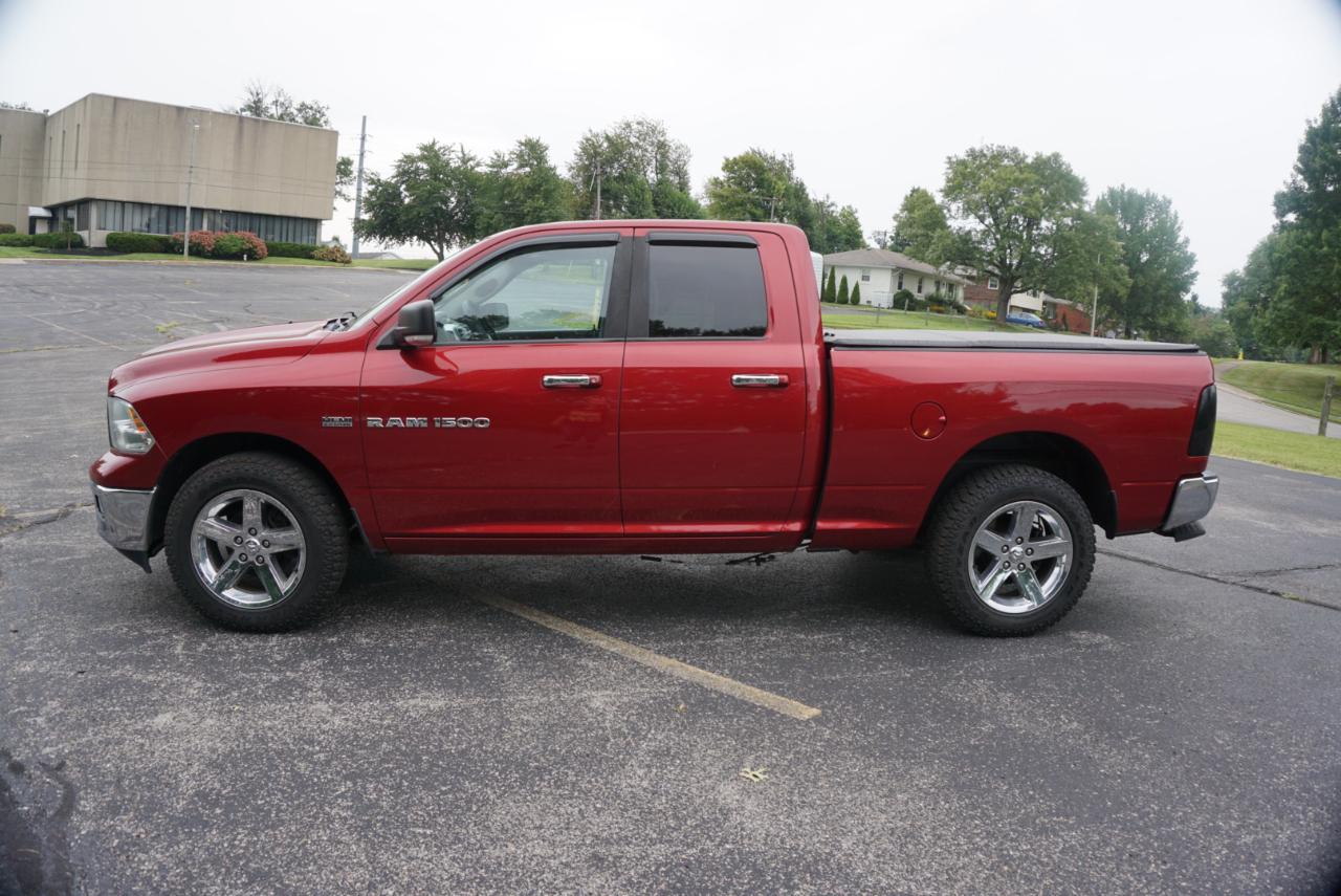 Dodge 1500 Big Horn Crew Cab 4WD 2012