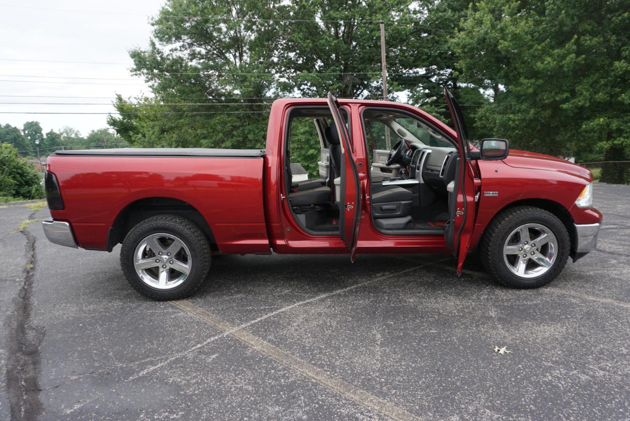 Dodge 1500 Big Horn Crew Cab 4WD 2012