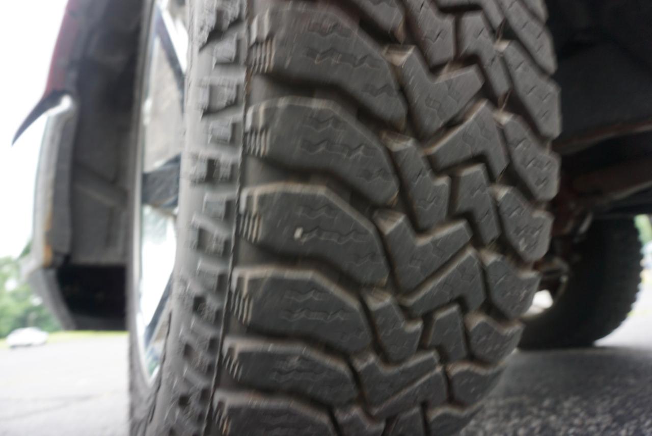 Dodge 1500 Big Horn Crew Cab 4WD 2012