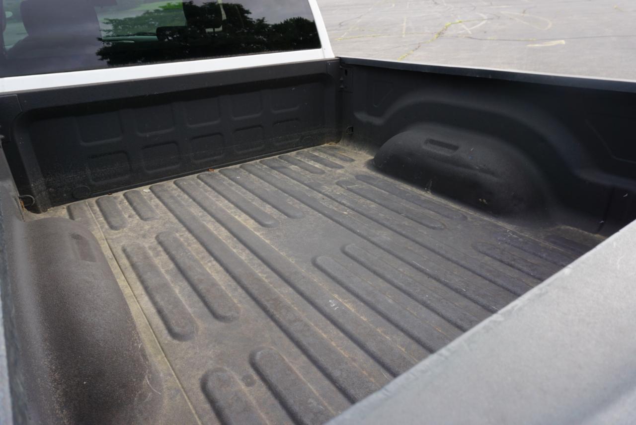 Dodge 2500 Tradesman Crew Cab SWB 4WD 2017