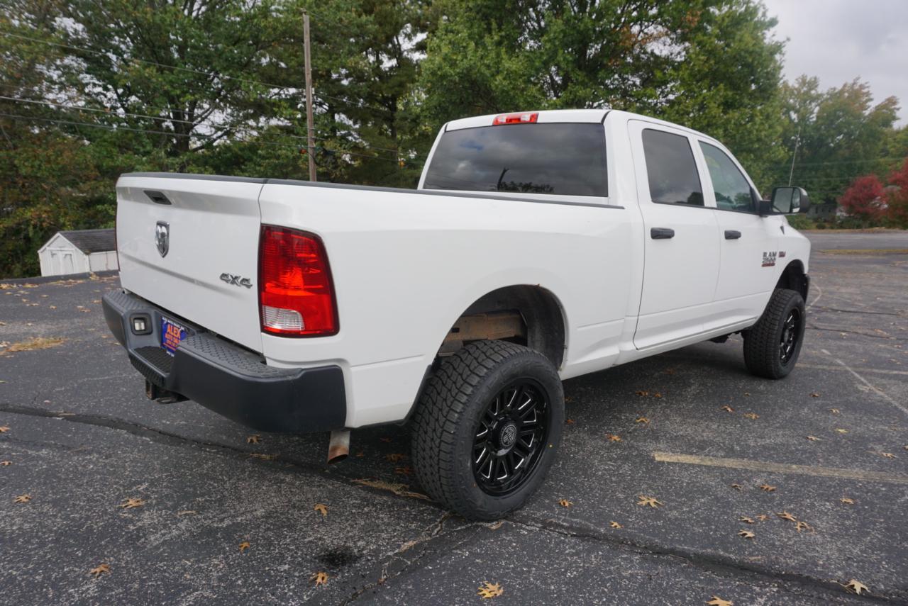 Dodge 2500 Tradesman Crew Cab SWB 4WD 2017