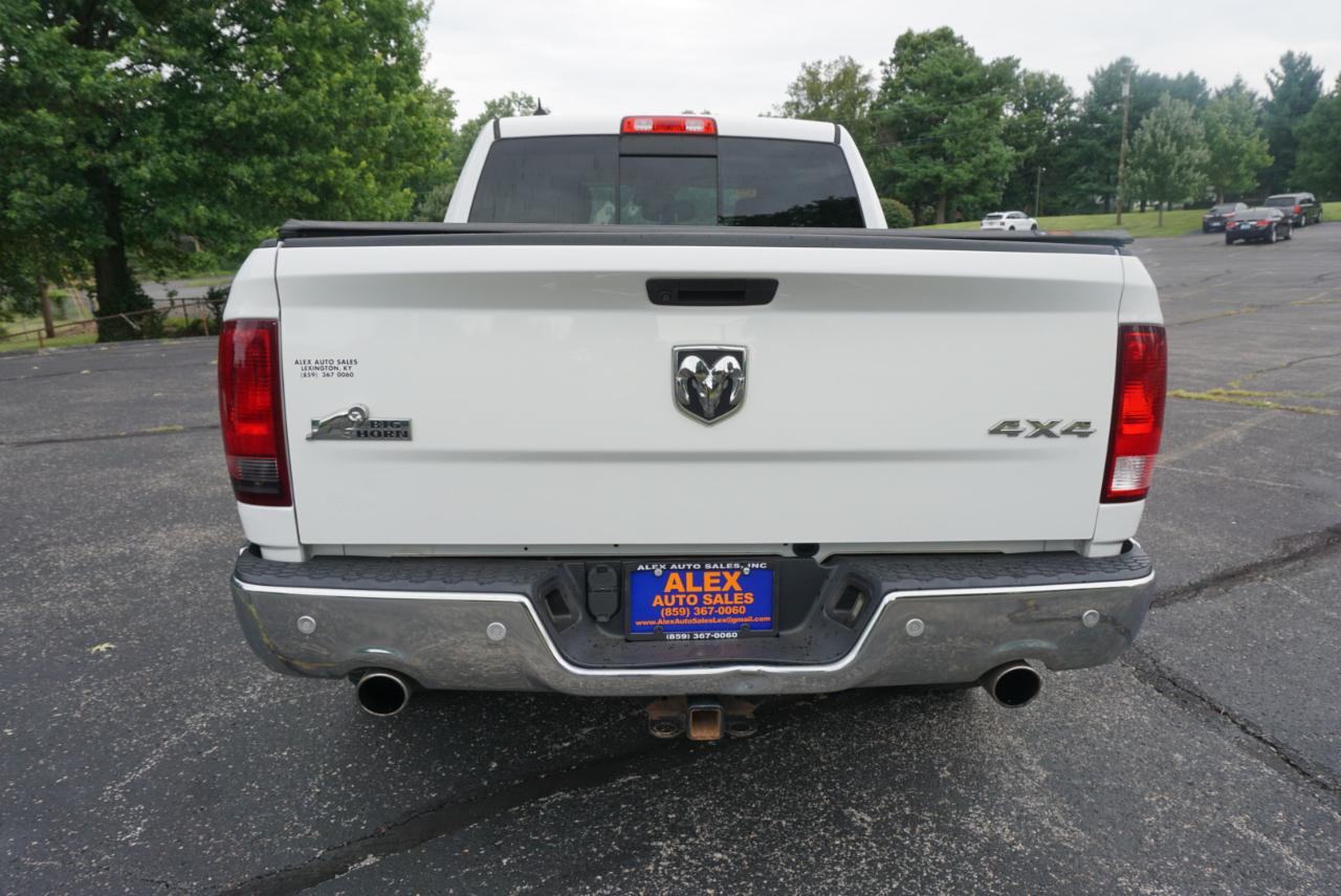 Dodge 1500 Classic SLT 4x4 Quad Cab 6'4" Box 2019