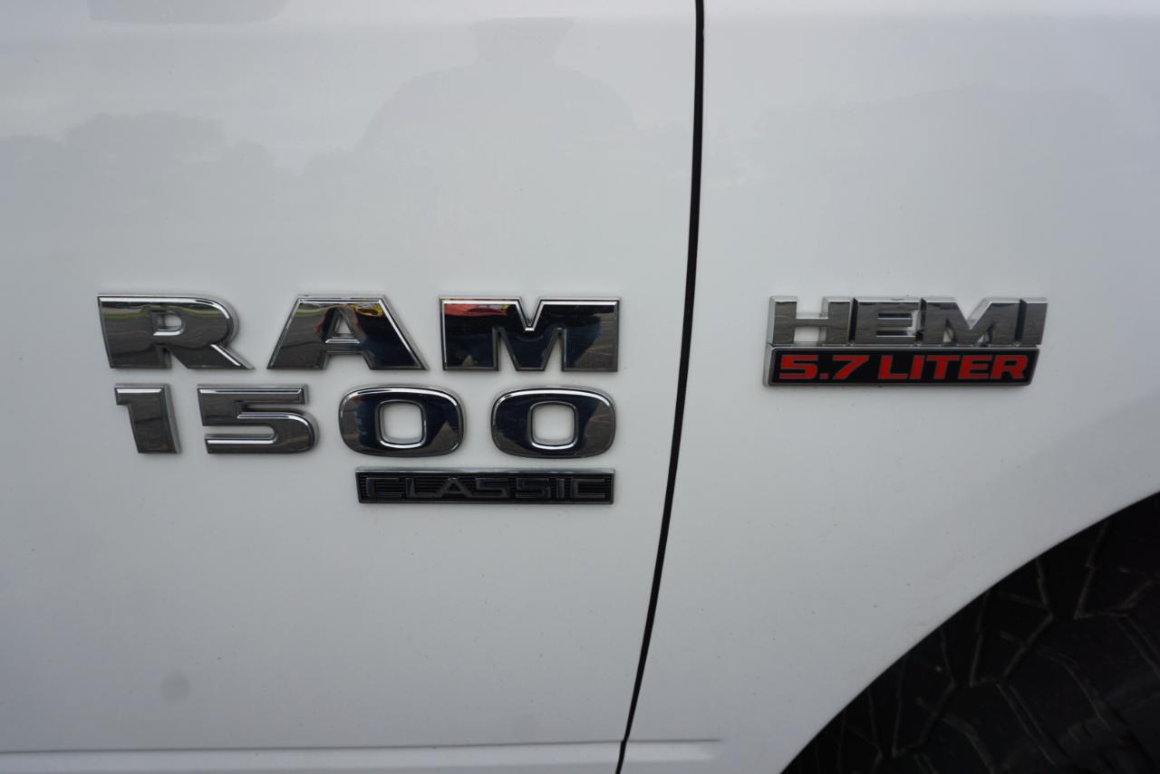 Dodge 1500 Classic SLT 4x4 Quad Cab 6'4" Box 2019